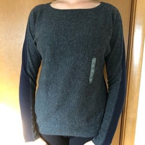 100% cashmere sweater NWT